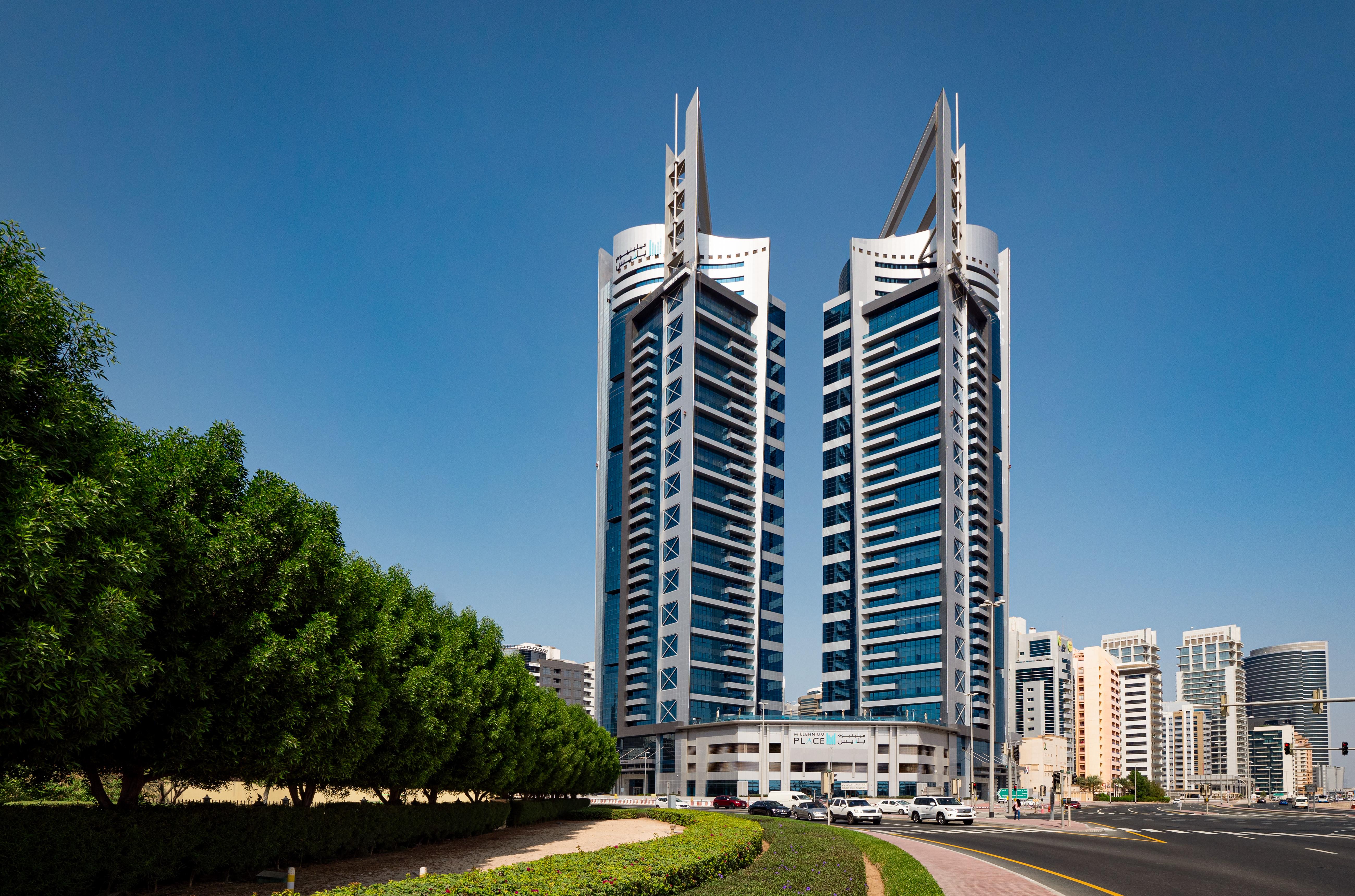 Millennium Place Barsha Heights Hotel Apartments Дубай Екстериор снимка